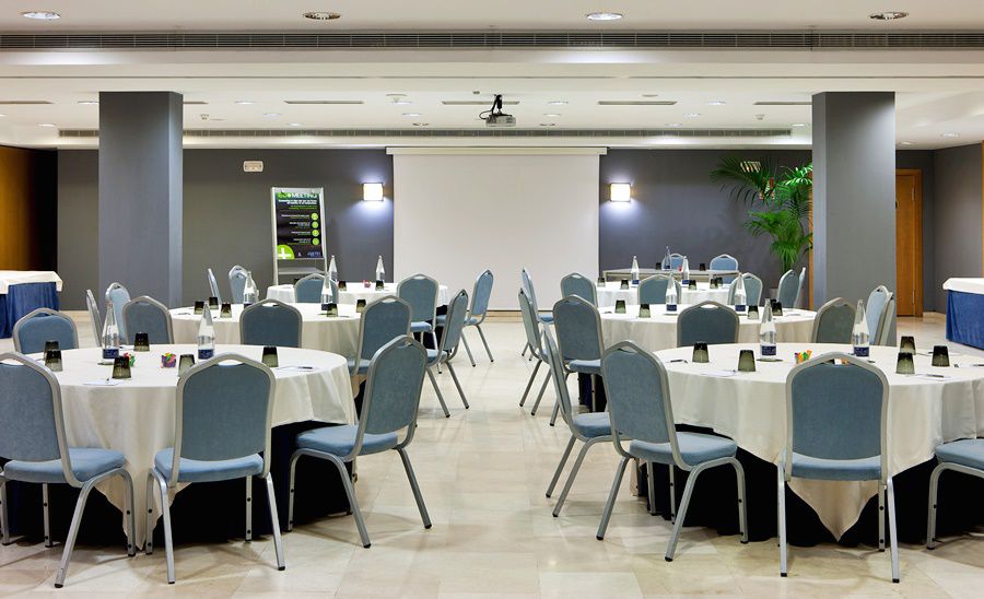 Catalonia Hotell 4*