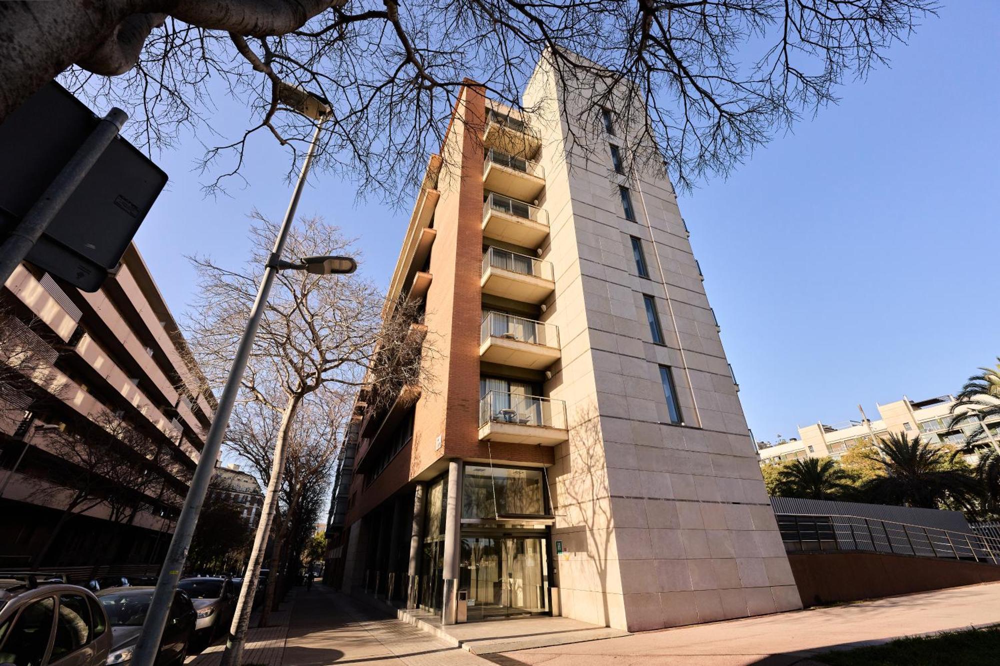 Catalonia Hotell