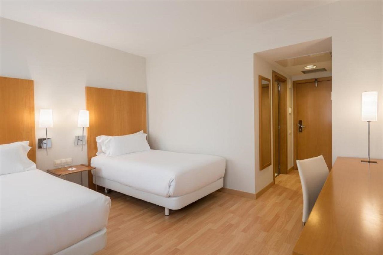 Catalonia Hotell 4*